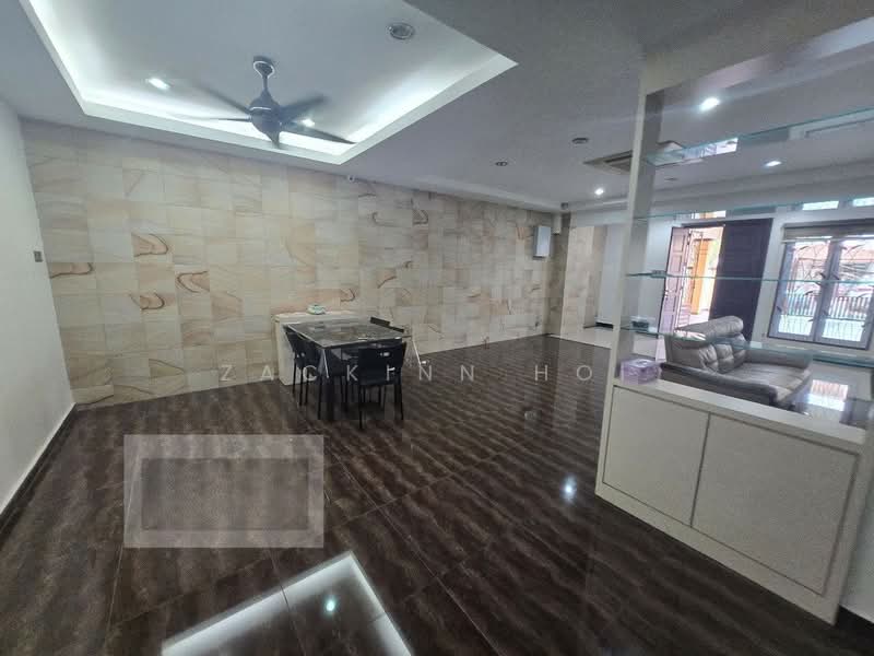 2-storey Terraced House for Sale in Bandar Bukit Tinggi 2 (Klang) - Zackinn Hoi - Living Room - PropertyGuru.com.my
