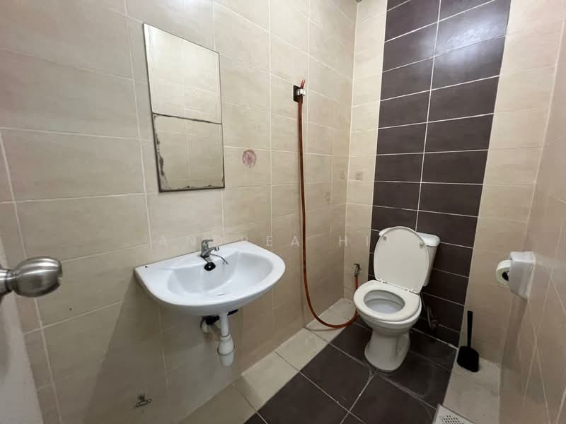 Cova Square untuk Untuk Disewa - RM 1,600 /bulan, Mac 2026 - Bathroom - PropertyGuru.com.my