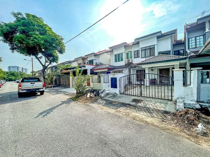 2-storey Terraced House for Sale in Puchong (Selangor) - Fauran Nawawi - PropertyGuru.com.my