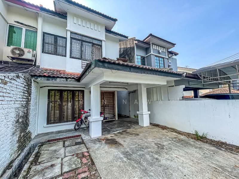 2-storey Terraced House for Sale in Puchong (Selangor) - Fauran Nawawi - PropertyGuru.com.my