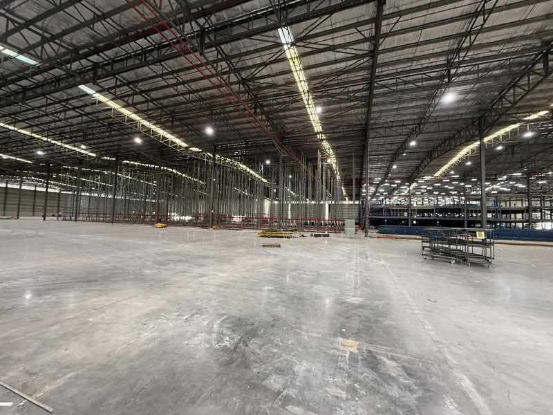 Warehouse for Rent in Elite Industrial Estate (Shah Alam) - Chez Wong - Interior - PropertyGuru.com.my