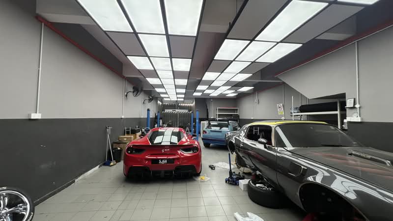 Terrace Factory for Rent in Taman Mayang (Petaling Jaya) - Thomas Thi - Car Park - PropertyGuru.com.my