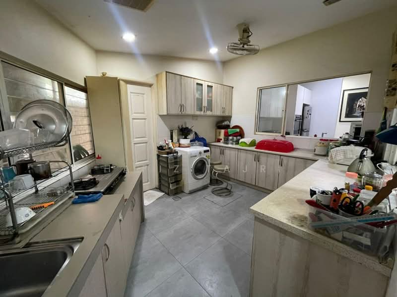 Kampung Tunku untuk Untuk Dijual - RM 4,650,000, Mac 2026 - Kitchen - PropertyGuru.com.my