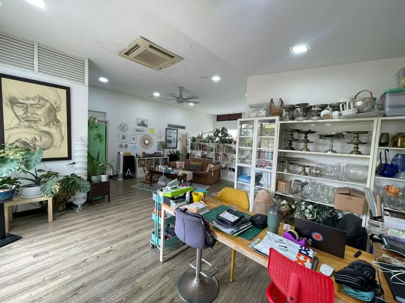 Kampung Tunku untuk Untuk Dijual - RM 4,650,000, Mac 2026 - Living Room - PropertyGuru.com.my