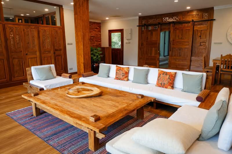 Bungalow for Sale in Cyberjaya (Selangor) - Faisal Abu Omar - Living Room - PropertyGuru.com.my