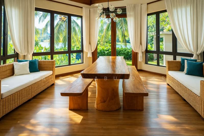 Bungalow for Sale in Cyberjaya (Selangor) - Faisal Abu Omar - Dining Room - PropertyGuru.com.my