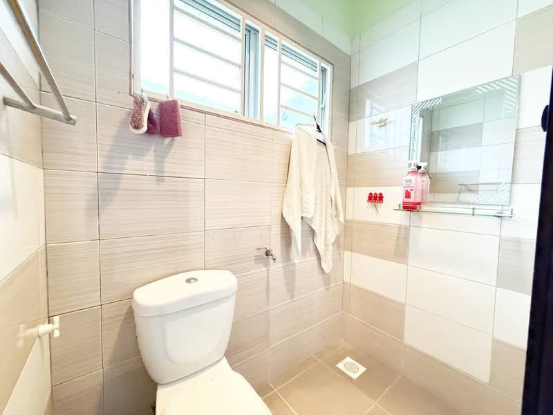 Bandar Utama Batang Kali untuk Untuk Dijual - RM 390,000, Apr 2026 - Bathroom - PropertyGuru.com.my