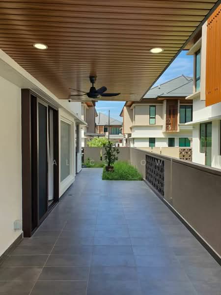 Semi-Detached House for Sale in Rawang (Selangor) - Alice Low - Exterior - PropertyGuru.com.my