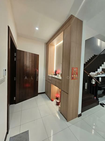 Semi-Detached House for Sale in Rawang (Selangor) - Alice Low - Entrance - PropertyGuru.com.my