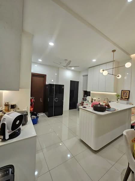 Semi-Detached House for Sale in Rawang (Selangor) - Alice Low - Kitchen - PropertyGuru.com.my