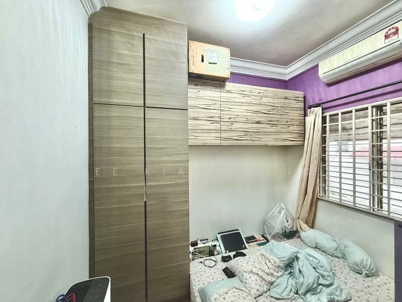 2-storey Terraced House for Sale in Permas Jaya (Johor Bahru) - Lee Kian Siang - Bedroom - PropertyGuru.com.my