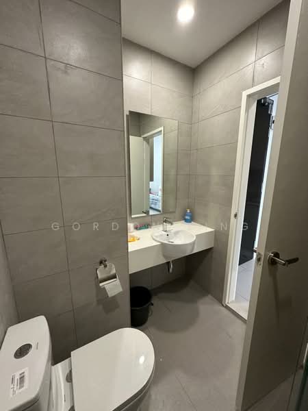 Servis Apartment untuk Dijual di Dorsett Waterfront Subang - Gordon Ling - Bathroom - PropertyGuru.com.my