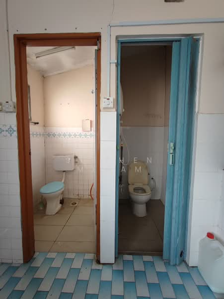 Taman Bunga Raya untuk Untuk Disewa - RM 2,000 /bulan, Mac 2026 - Bathroom - PropertyGuru.com.my