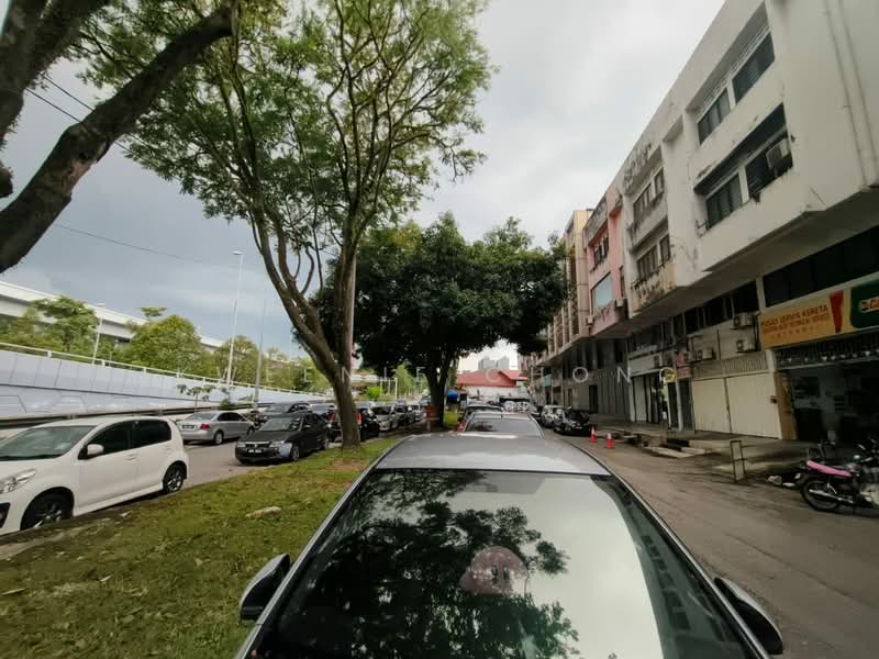 Taman Mutiara Raya 3.5 Storey Shop Lot untuk Untuk Dijual - RM 2,280,000, Mac 2026 - Exterior - PropertyGuru.com.my