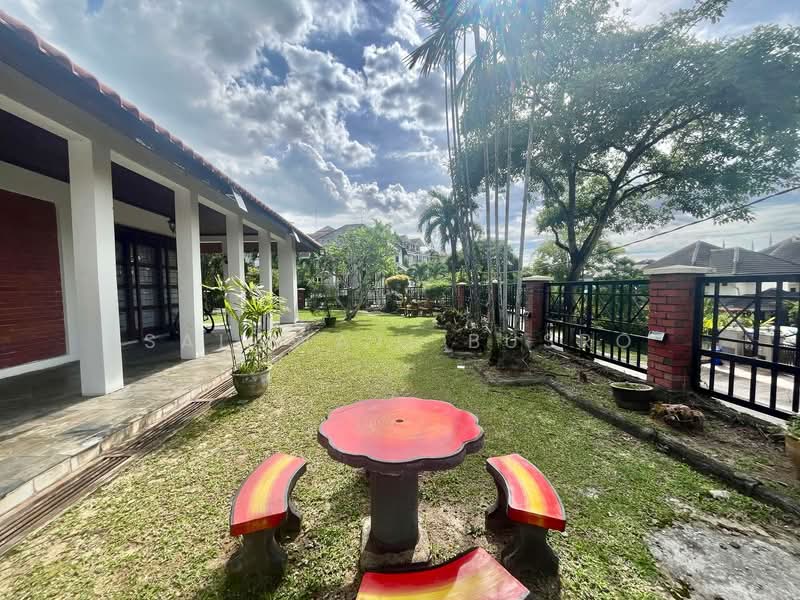 Bungalow for Rent in Seksyen 9 (Shah Alam) - Salawati Busro - Garden - PropertyGuru.com.my