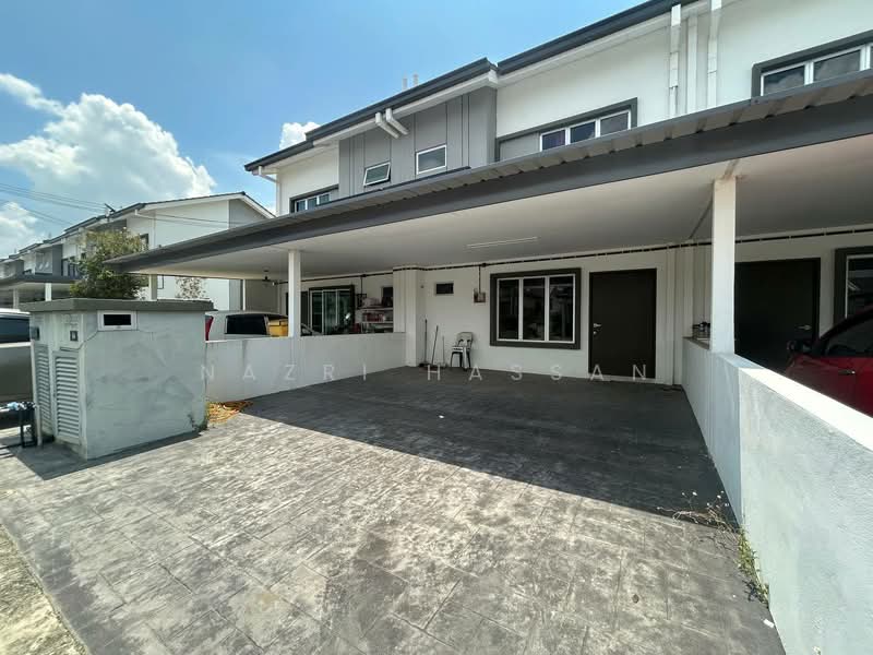 Terraced House for Sale in Kuala Selangor (Selangor) - Nazri Hassan - Exterior - PropertyGuru.com.my