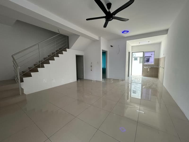 Terraced House for Sale in Kuala Selangor (Selangor) - Nazri Hassan - Living Room - PropertyGuru.com.my