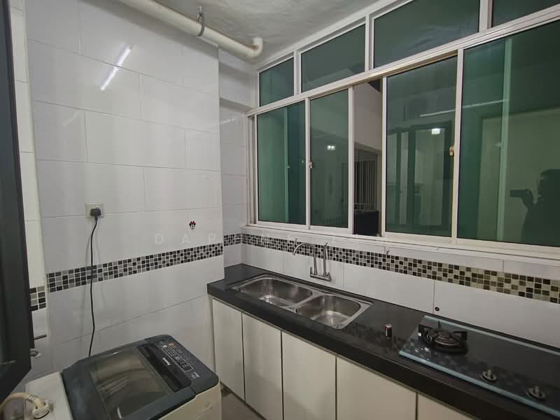 Gembira Residen untuk Untuk Dijual - RM 640,000, Mac 2026 - Kitchen - PropertyGuru.com.my