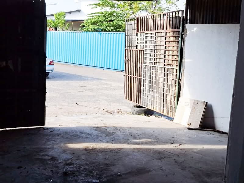 Factory for Rent in Puchong (Selangor) - Lee Sing Siong - Exterior - PropertyGuru.com.my