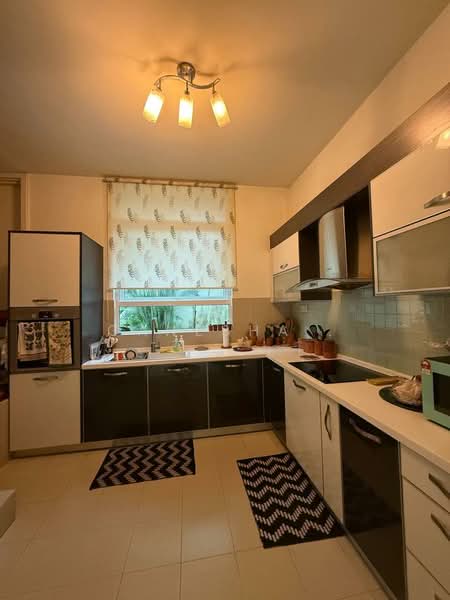 The Rafflesia @ Damansara Perdana untuk Untuk Dijual - RM 2,580,000, Mac 2026 - Kitchen - PropertyGuru.com.my