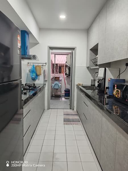 Kelana Puteri untuk Untuk Disewa - RM 2,500 /bulan, Mac 2026 - Kitchen - PropertyGuru.com.my