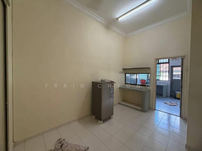 1-storey Terraced House for Sale in Taman Puteri Wangsa (Ulu Tiram) - Frain Cheong - Interior - PropertyGuru.com.my