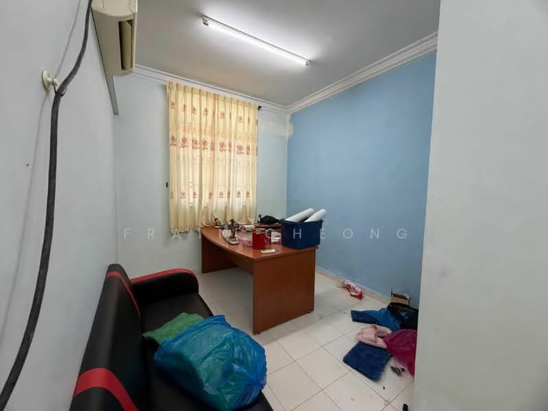 1-storey Terraced House for Sale in Taman Puteri Wangsa (Ulu Tiram) - Frain Cheong - Study - PropertyGuru.com.my