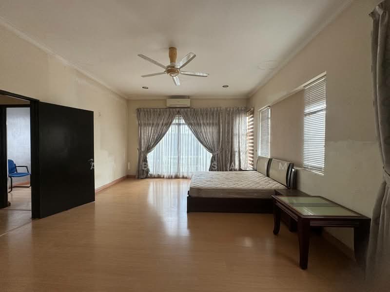 Semi-Detached House for Sale in Puncak Bangi (Bandar Baru Bangi) - Adibah Salim - Bedroom - PropertyGuru.com.my