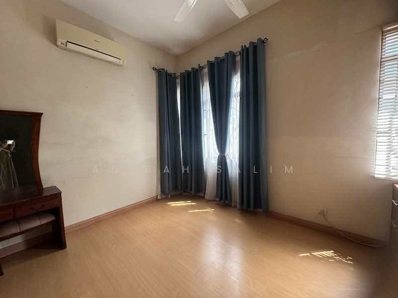 Semi-Detached House for Sale in Puncak Bangi (Bandar Baru Bangi) - Adibah Salim - Bedroom - PropertyGuru.com.my