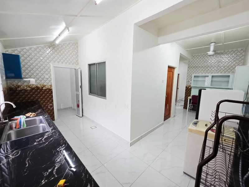 Taman Bukit Mutiara, Kajang untuk Untuk Dijual - RM 430,000, Mac 2026 - Kitchen - PropertyGuru.com.my