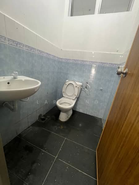 Rumah Teres 1 Tingkat untuk Dijual di Bandar Uda Utama (Johor Bahru) - Larry Ng - Bathroom - PropertyGuru.com.my