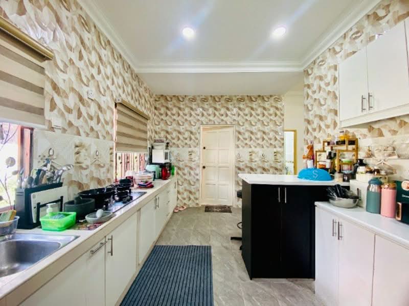 Bungalow for Sale in Rawang (Selangor) - Ibrahim Iderus - Kitchen - PropertyGuru.com.my