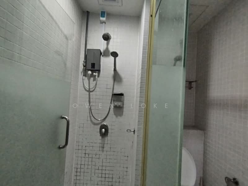Condominium for Rent at 10 Semantan Suites - Owen Loke - Bathroom - PropertyGuru.com.my