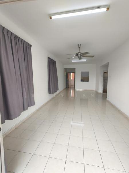 Pangsapuri untuk Dijual di Villa Bestari Apartment - Sally Tan - Living Room - PropertyGuru.com.my