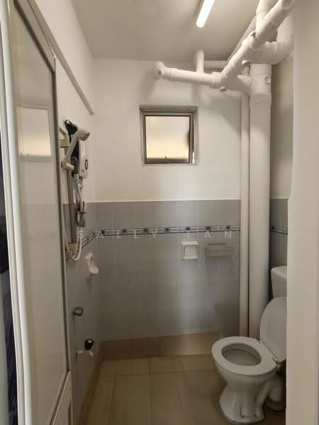 Pangsapuri untuk Dijual di Villa Bestari Apartment - Sally Tan - Bathroom - PropertyGuru.com.my