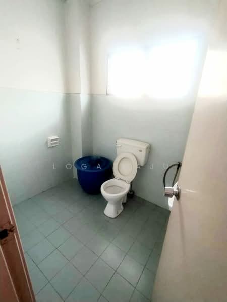 Apartment for Rent at Akasia - Loga Raju - Bathroom - PropertyGuru.com.my