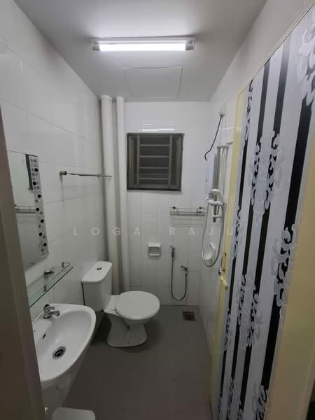 Apartment for Rent at Akasia - Loga Raju - Bathroom - PropertyGuru.com.my