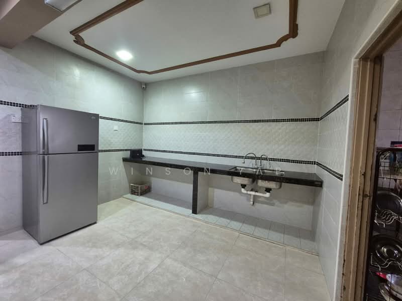 2-storey Terraced House for Rent in Taman Puteri Wangsa (Ulu Tiram) - Winson Yap - Kitchen - PropertyGuru.com.my