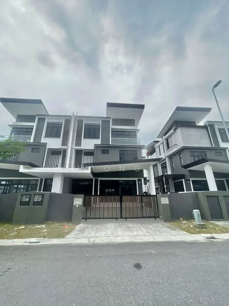 Rumah Berkembar untuk Dijual di Nusa Sentral (Iskandar Puteri (Nusajaya)) - Yucong . - Exterior - PropertyGuru.com.my