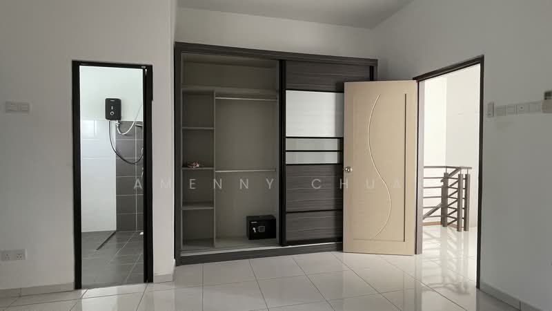 2-storey Terraced House for Rent in Bukit Kuda (Klang) - Amenny Chua - Master Bedroom - PropertyGuru.com.my