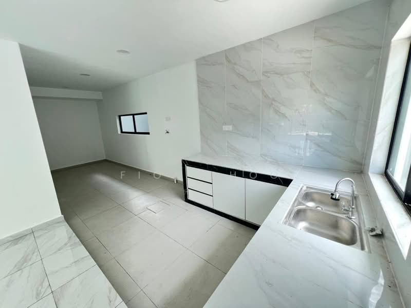 Semi-Detached House for Sale in Johor Bahru (Johor) - Fion Choo - Kitchen - PropertyGuru.com.my