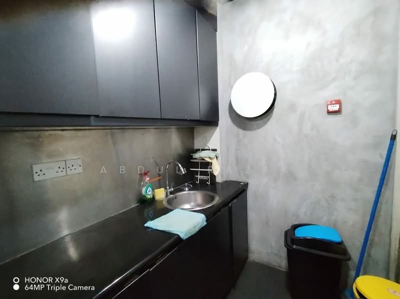 Office for Sale in Petaling Jaya (Selangor) - Abdul Razak - Kitchen - PropertyGuru.com.my