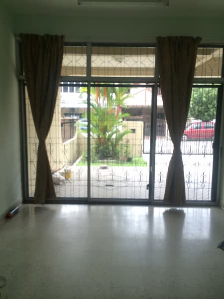 Taman Bakti untuk Untuk Dijual - RM 760,000, Mac 2026 - Living Room - PropertyGuru.com.my