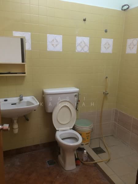 Taman Bakti untuk Untuk Dijual - RM 760,000, Mac 2026 - Bathroom - PropertyGuru.com.my