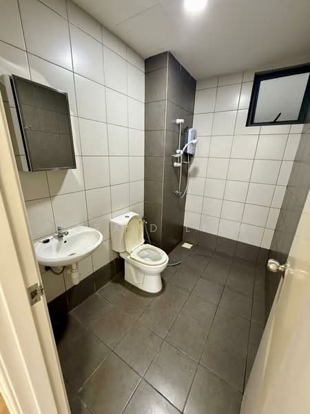 Casa Green untuk Untuk Disewa - RM 1,600 /bulan, Mac 2026 - Bathroom - PropertyGuru.com.my