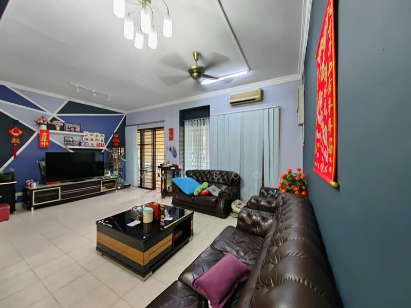 Rumah Teres 2 Tingkat untuk Dijual di Bukit Jelutong (Shah Alam) - May Soo - Living Room - PropertyGuru.com.my