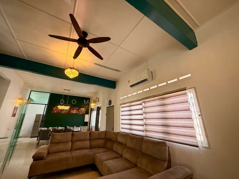 Bungalow House untuk Dijual di Taman Pari (Ipoh) - Dominic Leo - Living Room - PropertyGuru.com.my