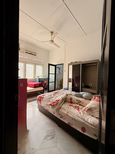 Bungalow House untuk Dijual di Taman Pari (Ipoh) - Dominic Leo - Bedroom - PropertyGuru.com.my