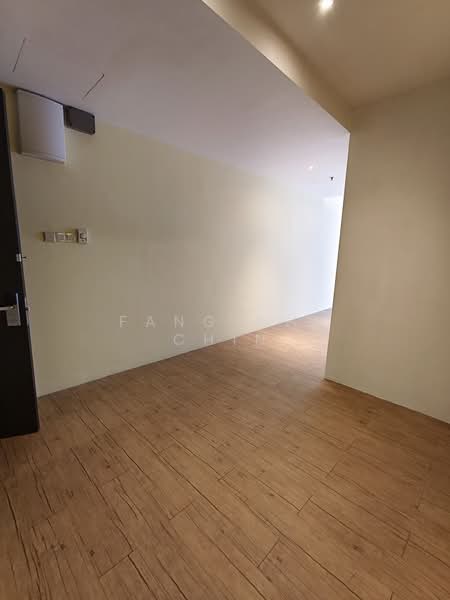 Untuk Disewa - Plaza Pantai