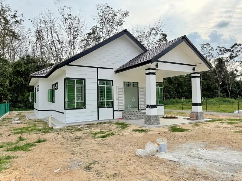 Banglo Luas/Cantik 4B3BA @ Bukit Gading, Tanah Merah untuk Untuk Dijual - RM 399,000, Mac 2026 - Exterior - PropertyGuru.com.my